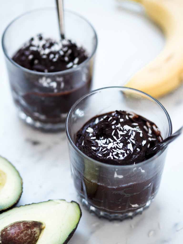 Sund chokolade mousse med avocado