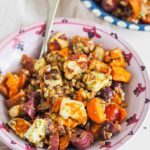 Halloumi salat med perlespelt