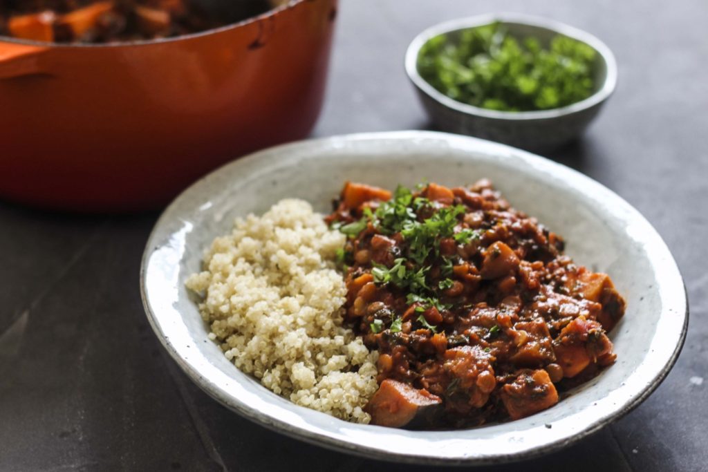 Vegetarisk ret med søde kartofler og linser 2 sweetpotatocurry3