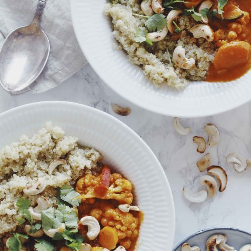 Vegetarisk panang curry med peanut butter Beetroot Bakery