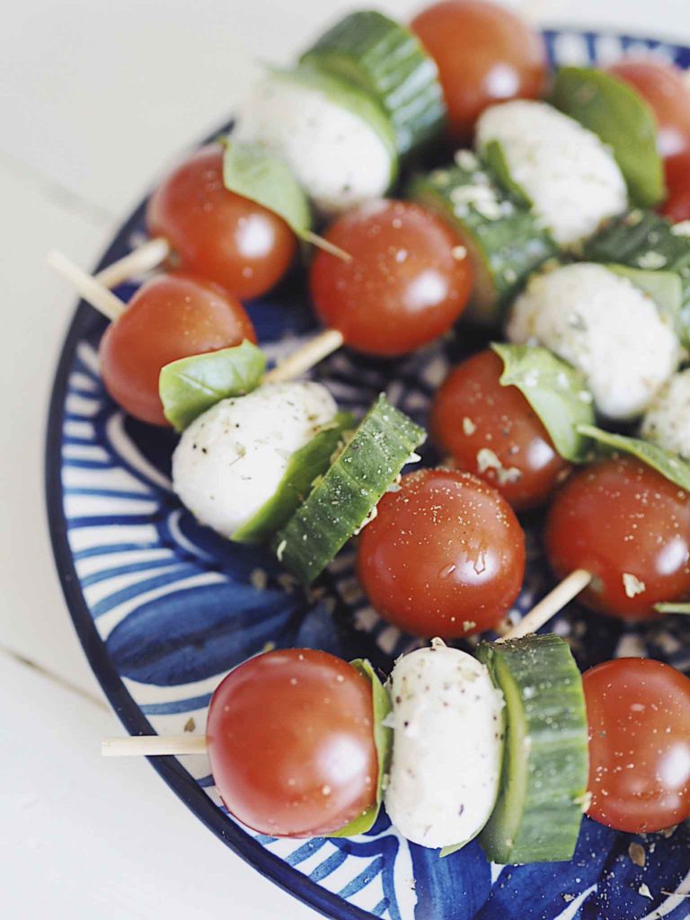 Sticks med tomatsalat