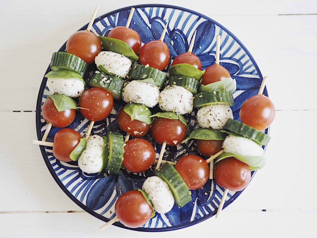 Sticks med tomatsalat