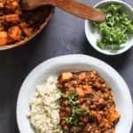 Vegetarisk ret med søde kartofler og linser 1