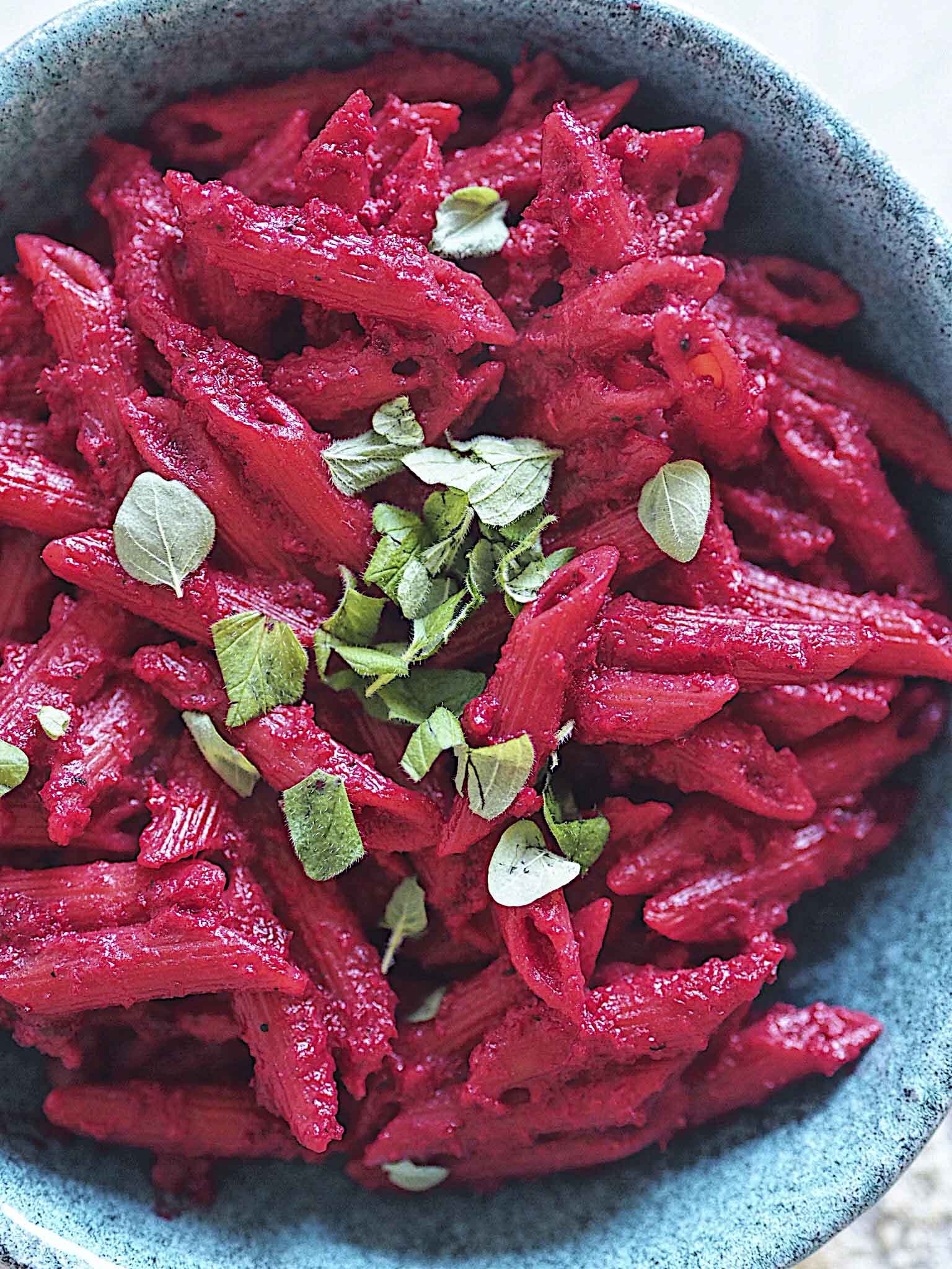 Pasta i rødbedesovs - Sund og smuk vegetarisk aftensmad