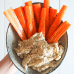 Cremet dip med butter beans