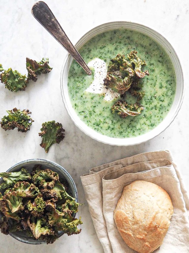 Grønkålssuppe med timian