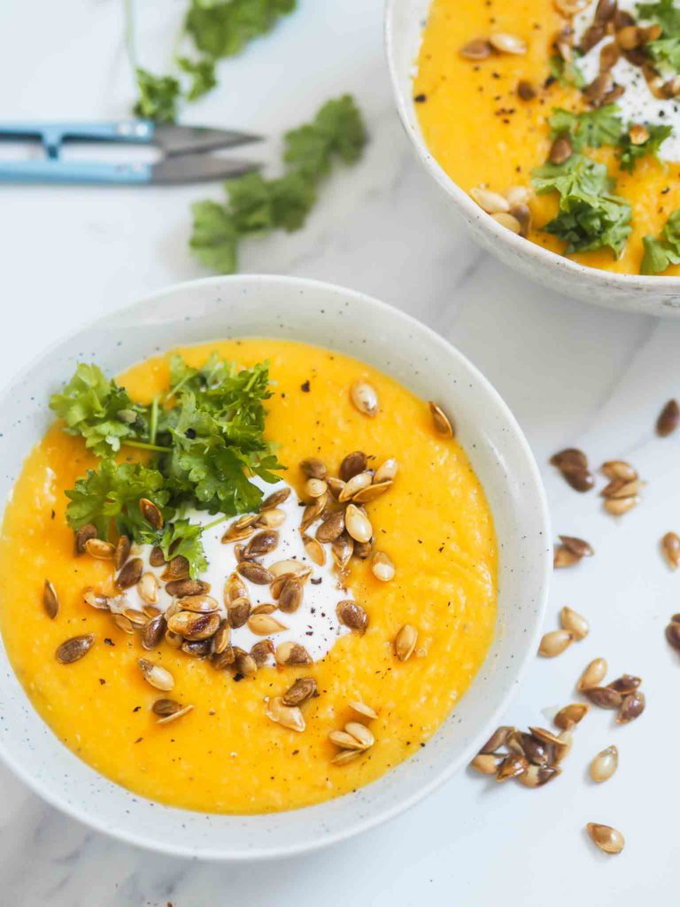 butternut squash suppe med røde linser