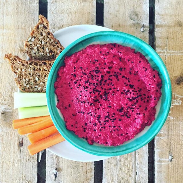 Rødbedehummus