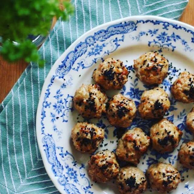 Kyllingefrikadeller med sticky marinade 1 Kyllingefrikadeller