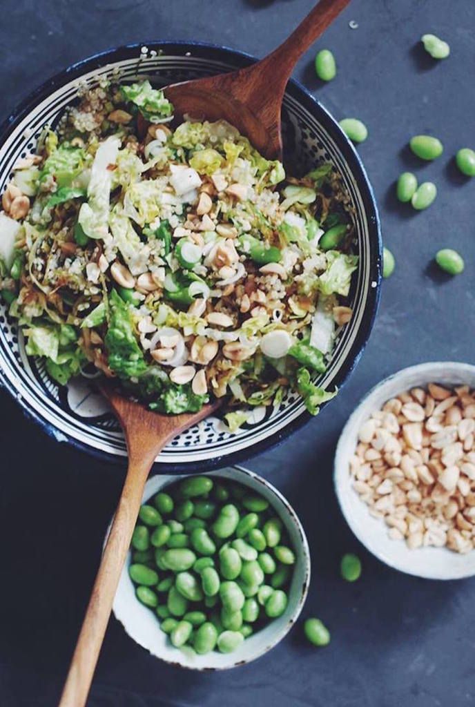 salat med quinoa og spidskål