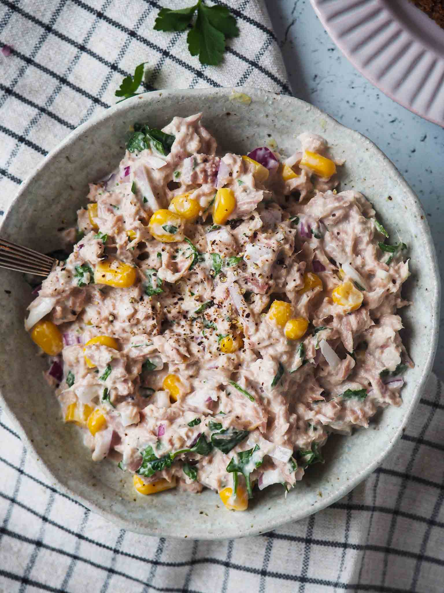 Tunsalat med majs