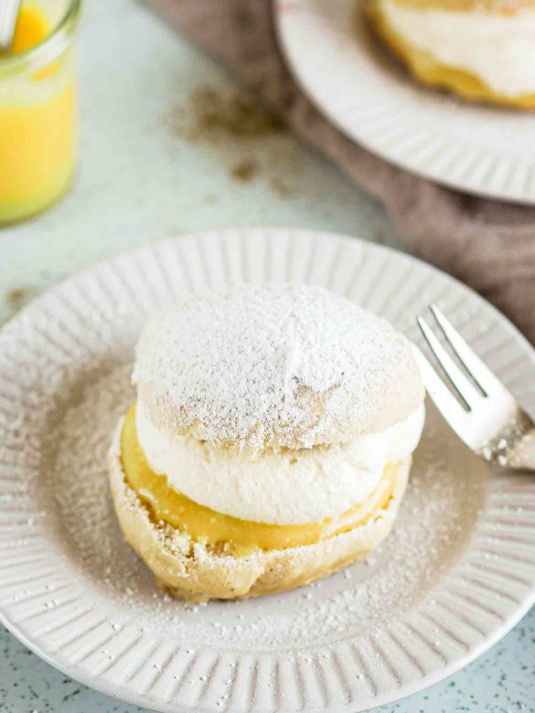 semlor med lemon curd