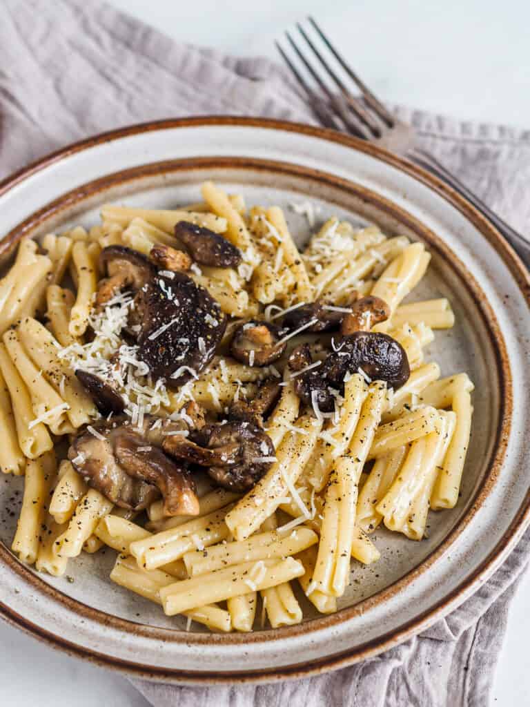 pasta med parmesan og peber