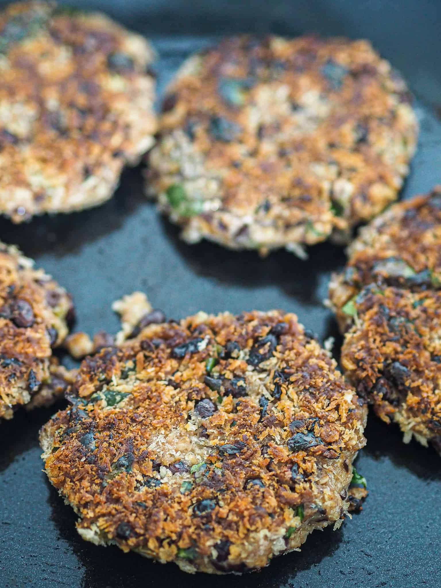 vegetariske bøffer med sorte bønner