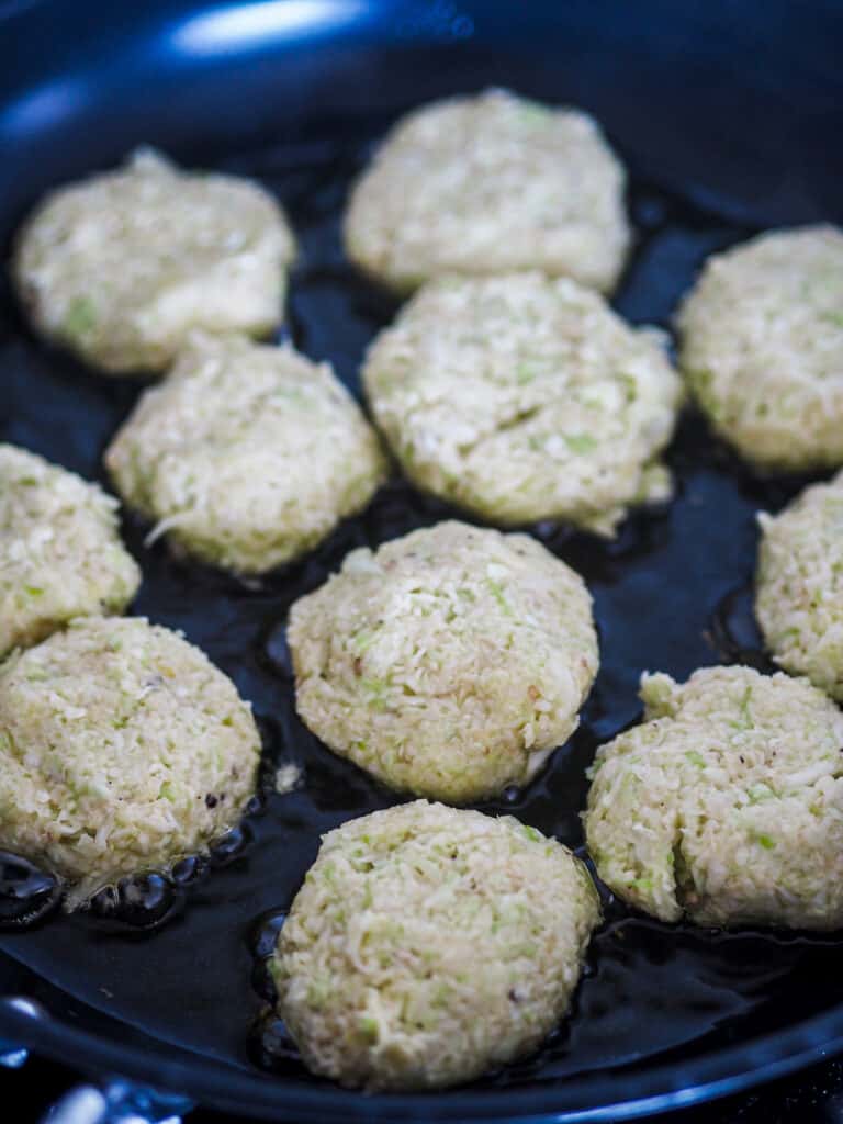 frikadeller med spidskål