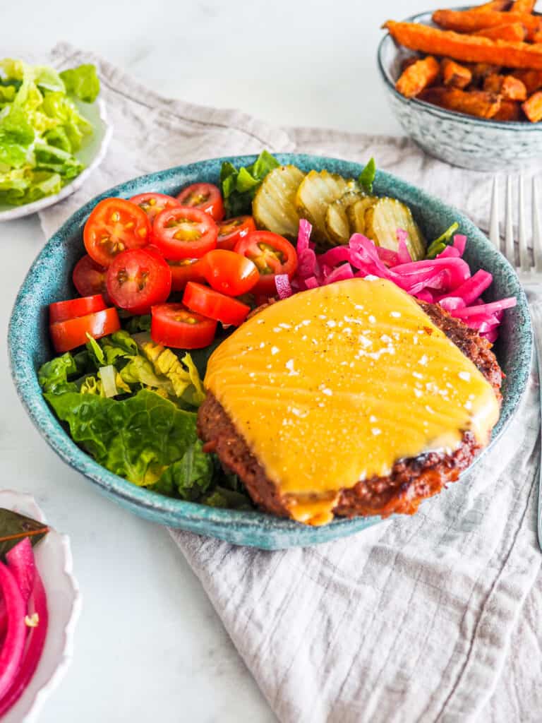 vegetarisk burgerbowl