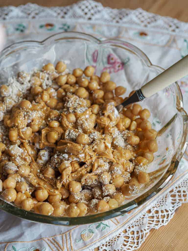 Kikærte blondie ingredienser før de er blevet blendet