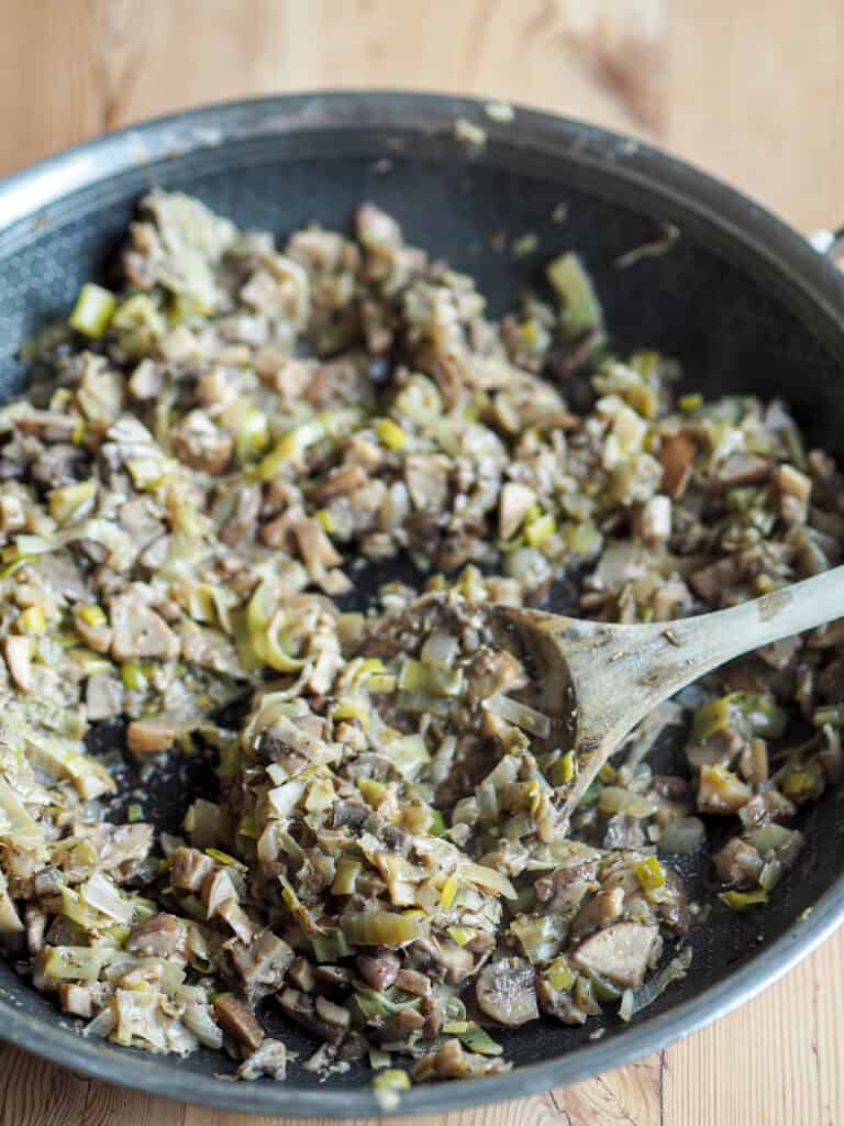 pandestegte ingredienser til svampepostej