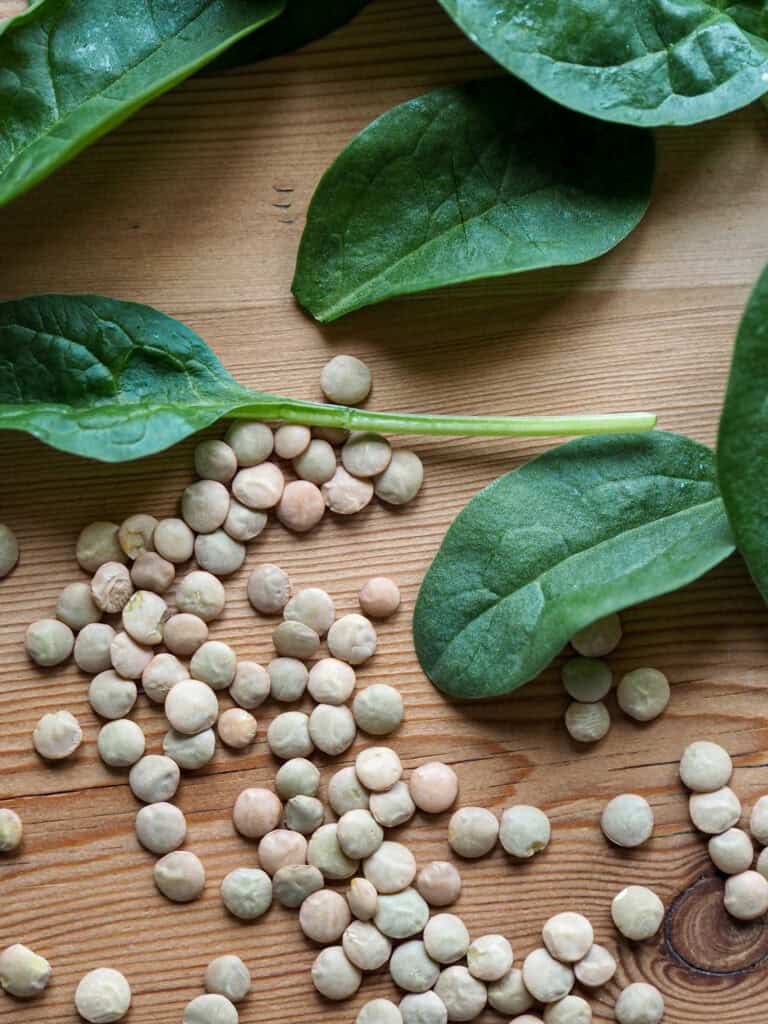 grønne linser og spinat