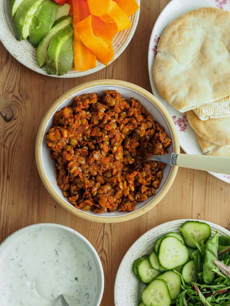 vegetarisk linsefyld og fyld til pitabrød