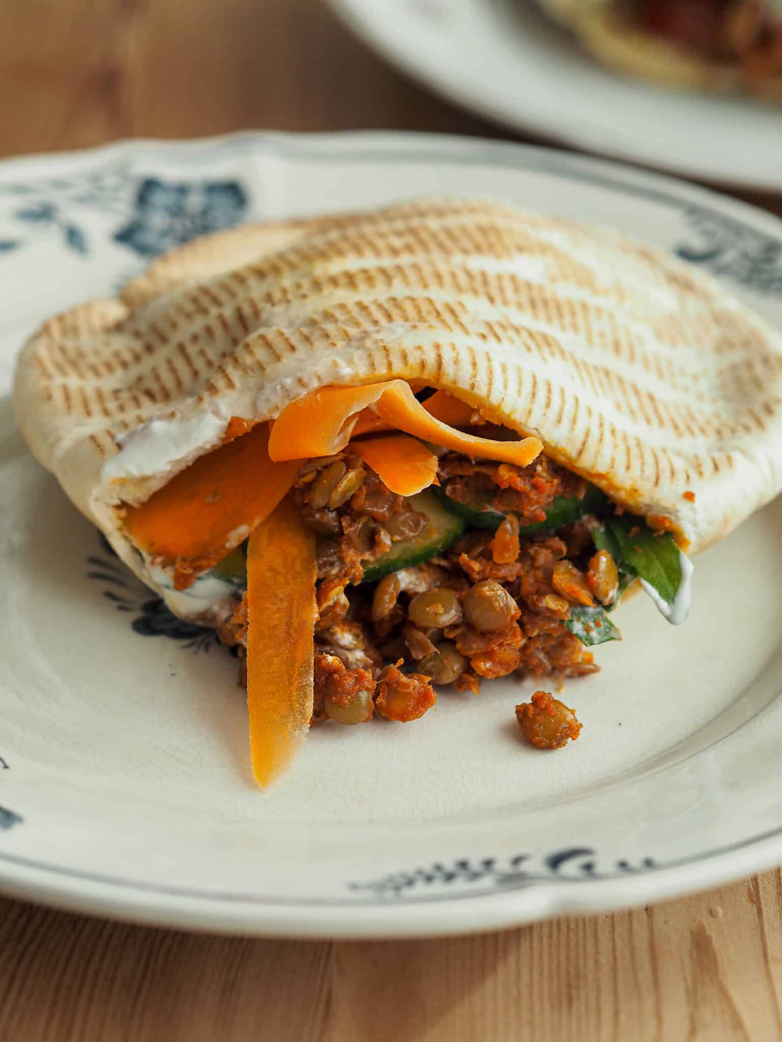 Pitabrød med vegetarisk linsefyld