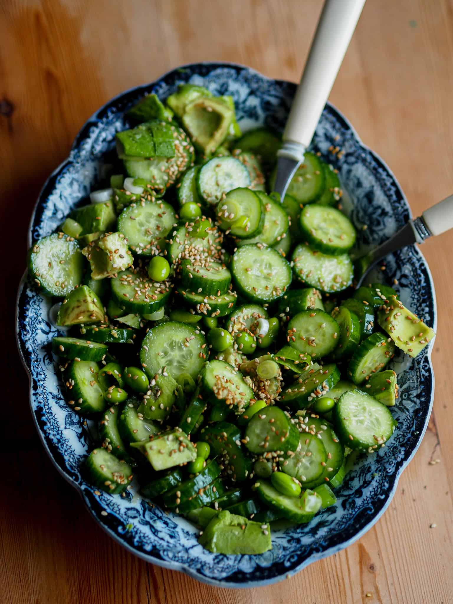 Grøn salat med edamamebønner