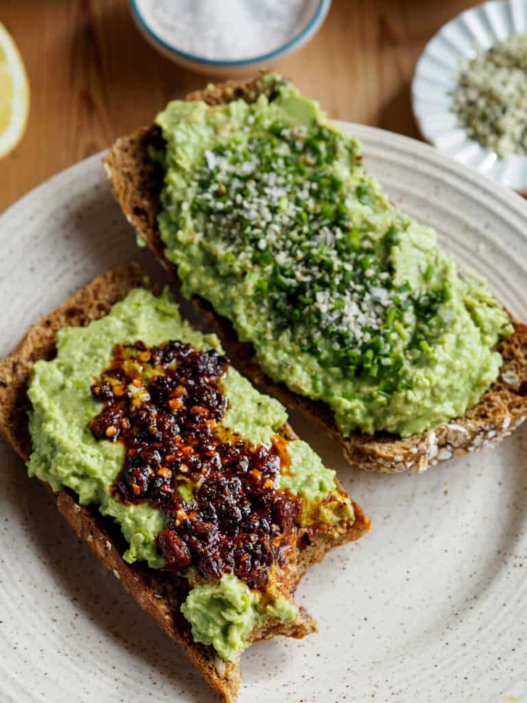 edamame spread på brød