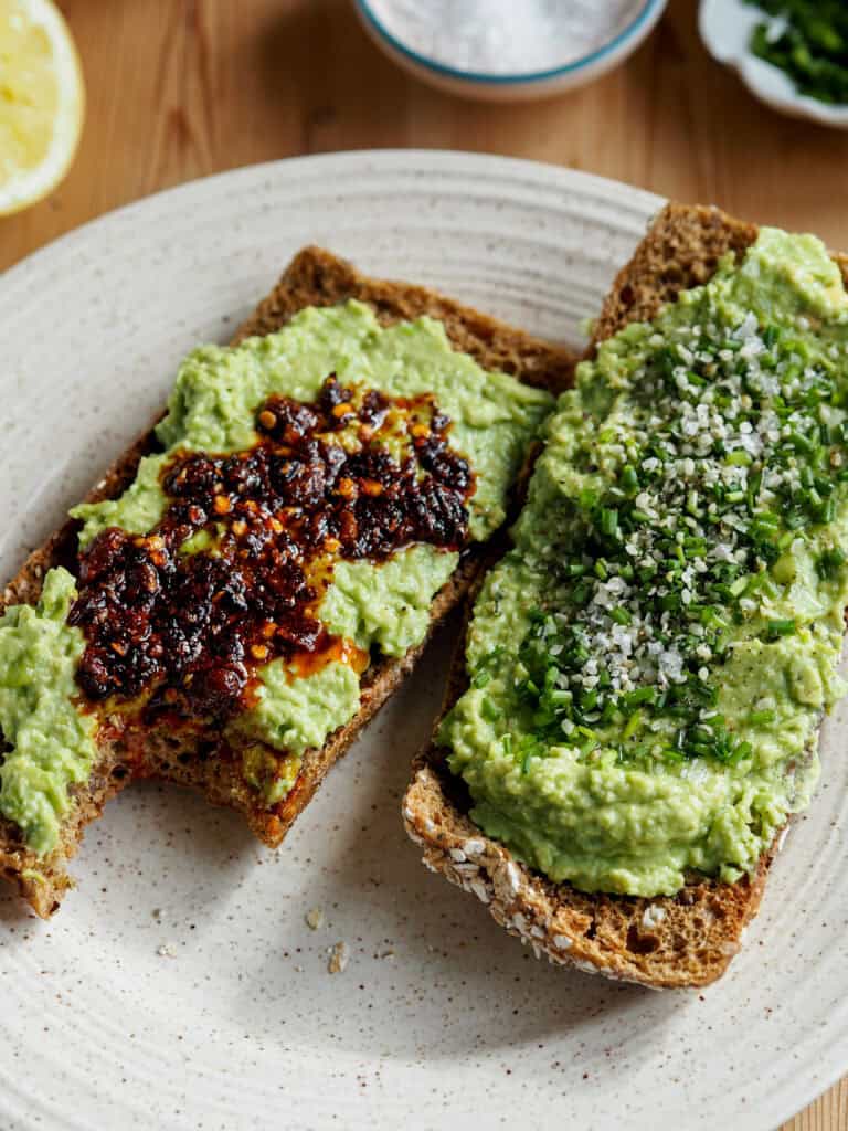 edamame spread på brød