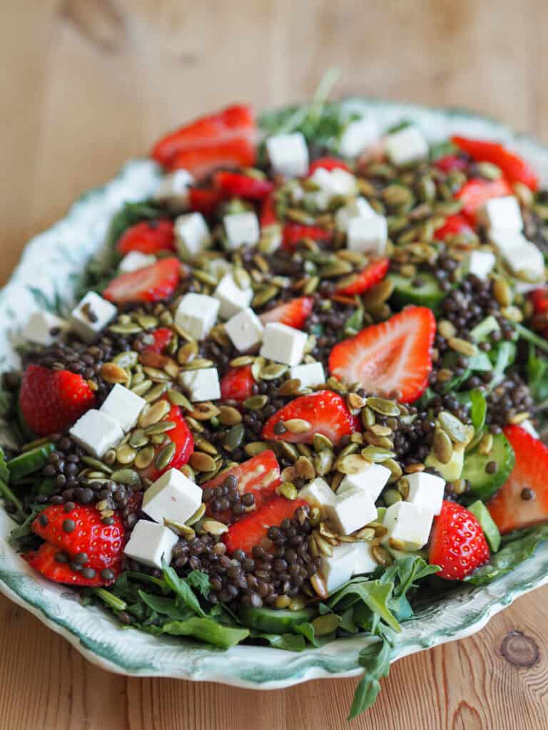 Sommersalat med belugalinser
