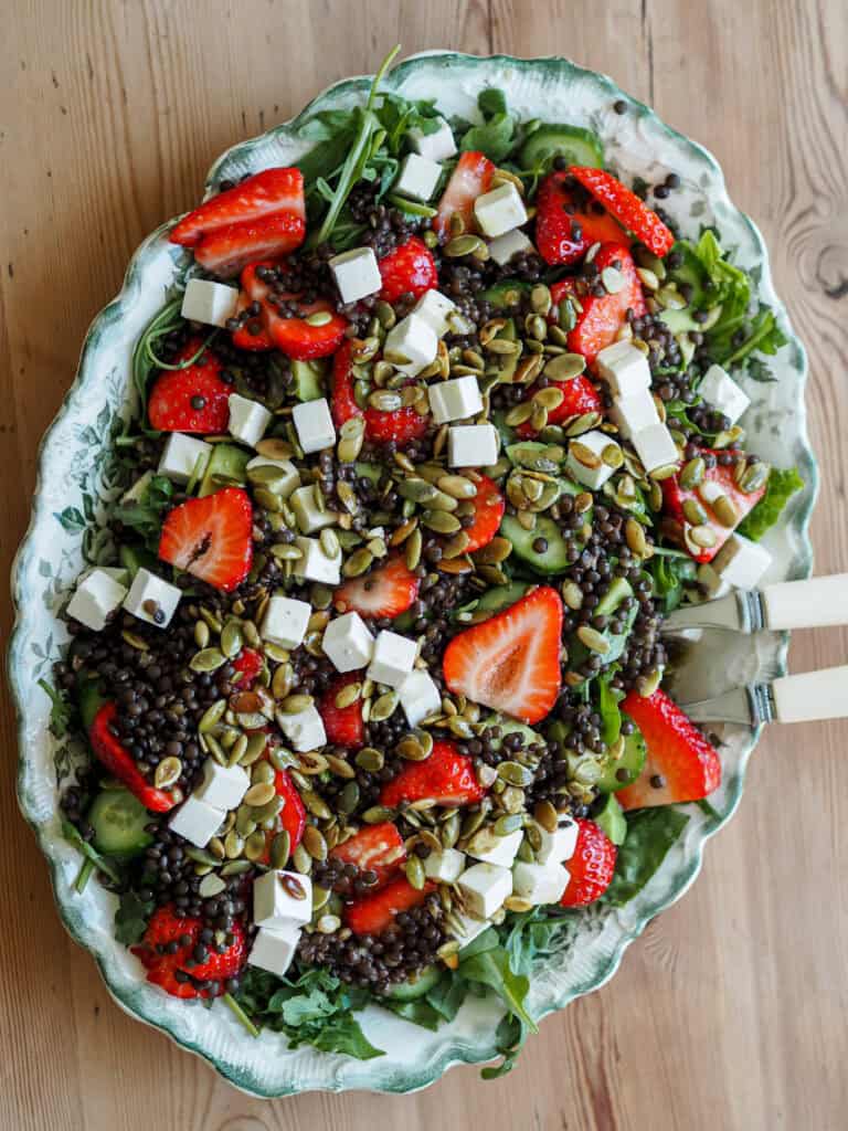 Sommersalat med belugalinser