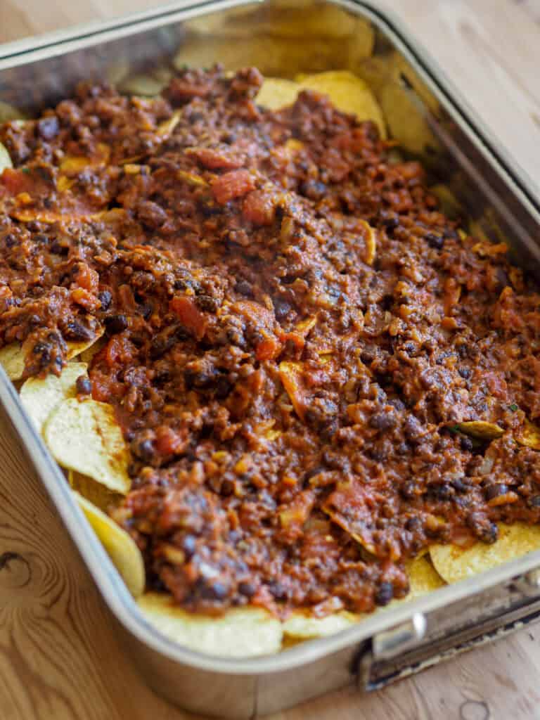 Vegetar nachos med belugalinser